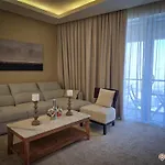Holistay Luxury Homes - Burj Khalifa View - Direct Access Dubai Mall